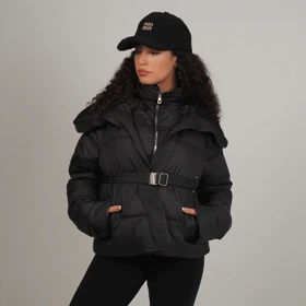 کاپشن کمربندار