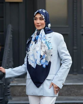 روسری ابریشم ژاکارد قواره 140 30208 (مشکی آبی)