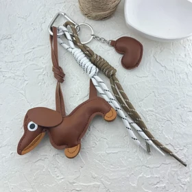 آویز کیف طرح سگ چرمی، اکسسوری شیک و فانتزی