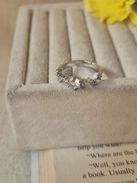 انگشتر جواهری فری سایز نگین دایره