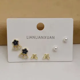 پک گوشواره نگین‌دار هاویر با آبکاری نقره925 رنگ گلد