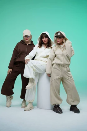 ست سویشرت و شلوار (رنگبندی ) دورس داخل کرکی