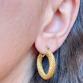 گوشواره حلقه‌ای طلایی