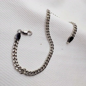 دستبند ژوپینگ طرح کارتیه (کوبان) نقره‌ای | آبکاری رادیوم و رنگ ثابت