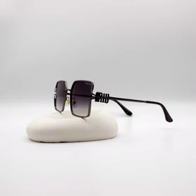 عینک آفتابی زنانه میو میو miu miu مدل C-530