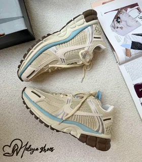 کتانی نایک ومرو nike vomero