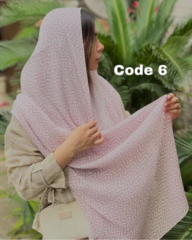 شال پلیسه برشکا صورتی پودری وارداتی 4418