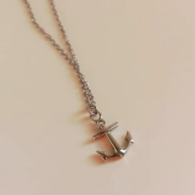 گردنبند لنگر