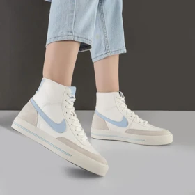 کفش و کتانی زنانه مدل نایک نیم ساق رنگ سفید آبی مدل نایک NIKE کد M572