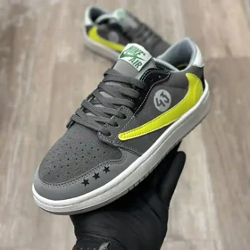 کتانی زنانه ایر جردن تراویس