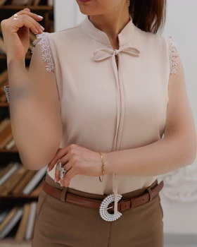 زیر مانتویی الیزه