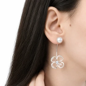 گوشواره کریستالی شکوفه لونا Luna