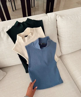 تاپ یقه اسکی Zara567