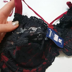 ست شورت و سوتین زنانه پانیذ مدل گیپور گل‌دار زرشکی کد 9007