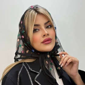 مینی اسکارف گل‌گلی