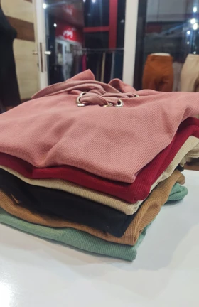 کراپ نیم‌تنه کبریتی