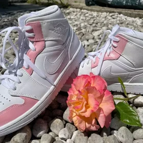 کفش جردن 1 زنانه کاستوم طرح Pink