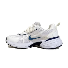 کتانی اسپرت مردانه مدل نایک v2k وی تو کی کشلون رنگ سفید مارک آبی کد 007701