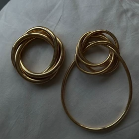 دستبند یا گردنبند سیم