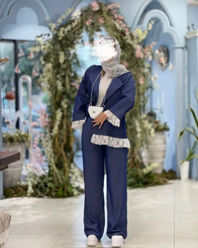 کت شلوار جین و دانتل