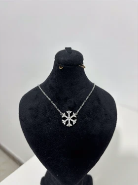 گردنبند نقره زنانه دونه برفی نگینی 989