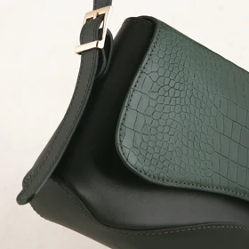 کیف دوشی زنانه چرم یلسان مدل آیریا کد 124-PRM