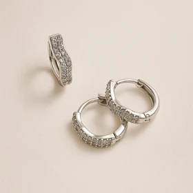 گوشواره استیل براق نگین‌دار | شیک و ضد حساسیت