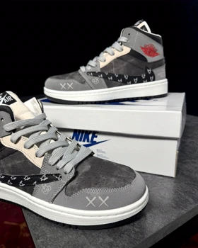 کتانی ساق‌دار نورث فیس