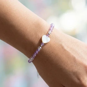 دستبند دخترانه فانتزی مدل صدفی طرح قلب یاسی