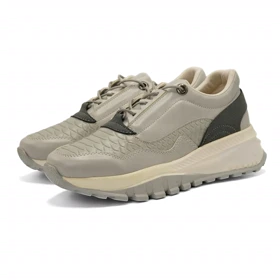 کفش اسپرت زنانه مدل Stradivarius Sneakers - SKG76