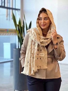 شال کارنل (کرم)