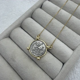 گردنبند طرح سکه قدیمی