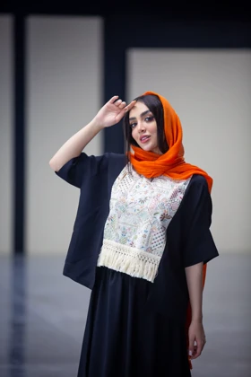 مانتو کرسپو سوزن دوزی با دامن