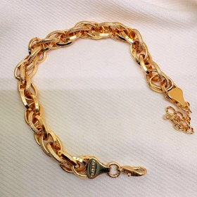 دستبند برند شین مدل «تابش زرین» | با آبکاری طلای 24 عیار و بافت برجسته