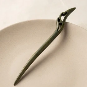 کانزاشی مو زنانه چوبی با طرح ظریف مدل لیرا