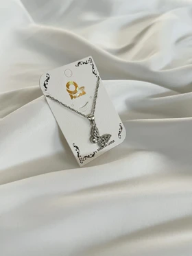 گردنبند پروانه نگین‌دار