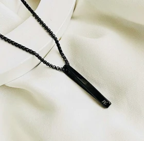 گردنبند مکعب پیچ استیل