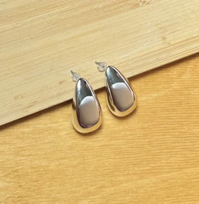 گوشواره اشکی حجمی نقره ای