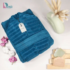 حوله تن پوش کلارا رنگ آبی درباری