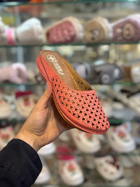 صندل جلوبسته زنانه مدل صحرا گلبهی