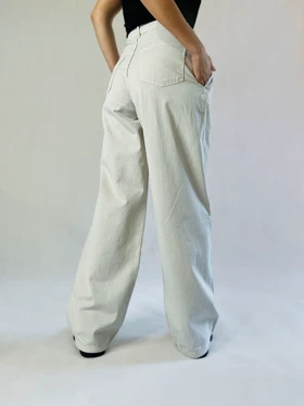 شلوار نیم بگ کاغذی کتان پیلی دار