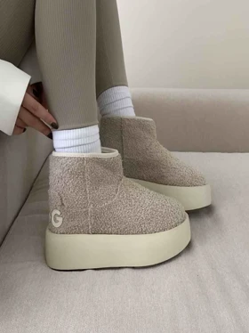 UGG تدی