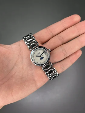 ساعت مچی لونژین بند سیلور صفحه سفید اندکس نگین Longines