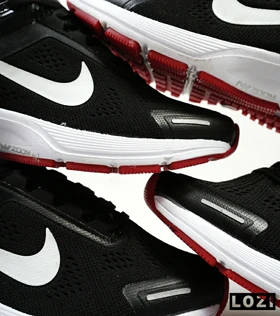 کفش کتانی مردانه مشکی سفید قرمز 24 NIKE zoom structure