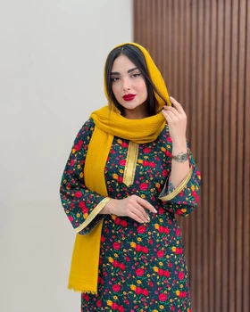 پیراهن گل‌گلی