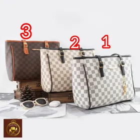 کیف دوشی زنانه مارک دسته دار