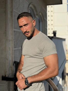 تیشرت ورزشی Fit-shert کبریتی سبز