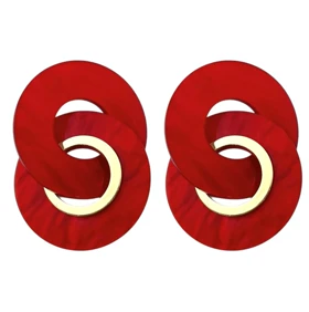 گوشواره زنانه مدل کارینا طرح حلقه درهم با استایل مدرن قرمز و طلایی