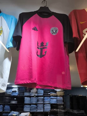 کیت باشگاهی اینترمیامی کیفیت لوکس * پارچه دورس دو نخ پنبه گرم بالا