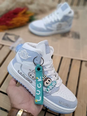 کتانی نایک ساق‌دار لبوبو